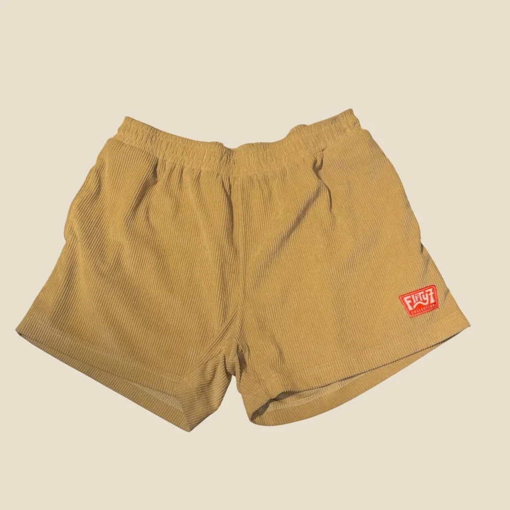 Jacks Surfboards Fifty7 Collection Tan Corduroy Shorts XL 30x3.5' Inseam Fits L